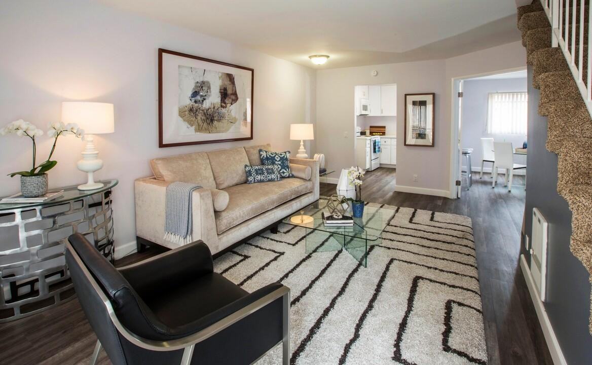 6401 Warner Ave - Photo 2 of 18