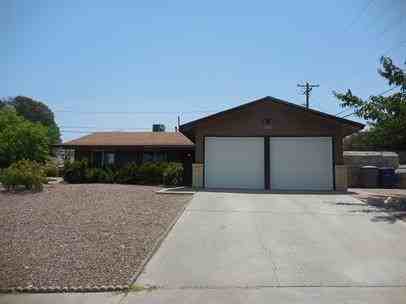 206 Belvidere St - Photo 3 of 33