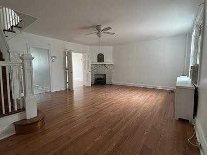 207 E 33rd St #1 - Photo 3 of 10