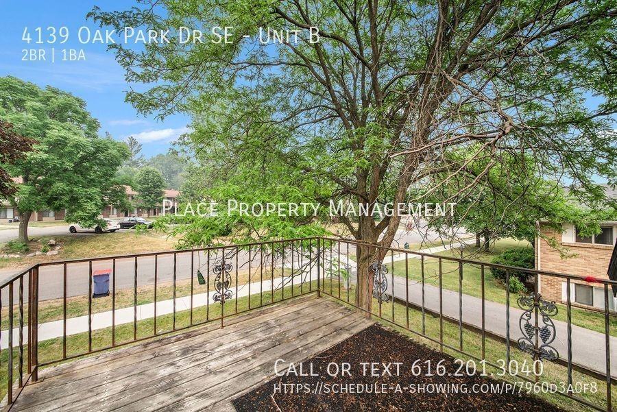 4139 Oak Park Dr Se #B - Photo 6 of 17