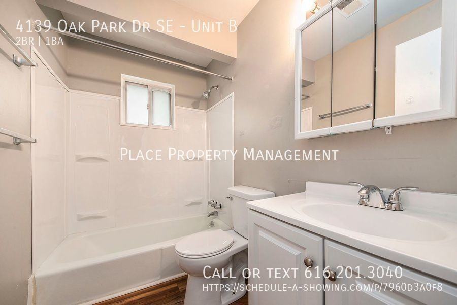 4139 Oak Park Dr Se #B - Photo 2 of 17