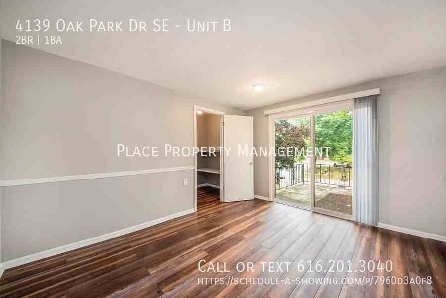 4139 Oak Park Dr Se #B - Photo 4 of 17