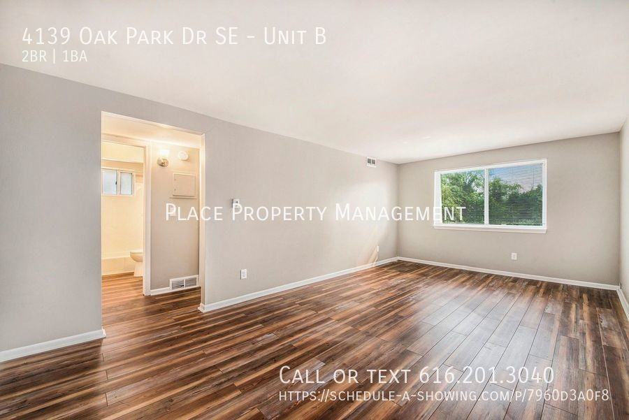 4139 Oak Park Dr Se #B - Photo 5 of 17
