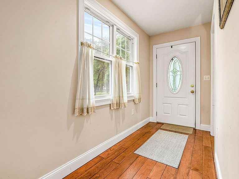 38 Briar Cir #NA - Photo 2 of 7