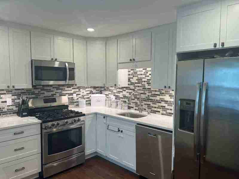 75 Edgelawn Ave #4 - Photo 2 of 26