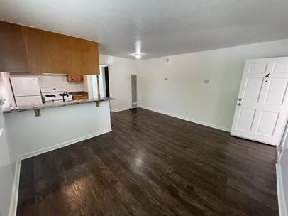 741 N. Lincoln St - Photo 2 of 15
