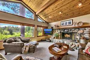 featured image of 1480 Ormsby Dr #1