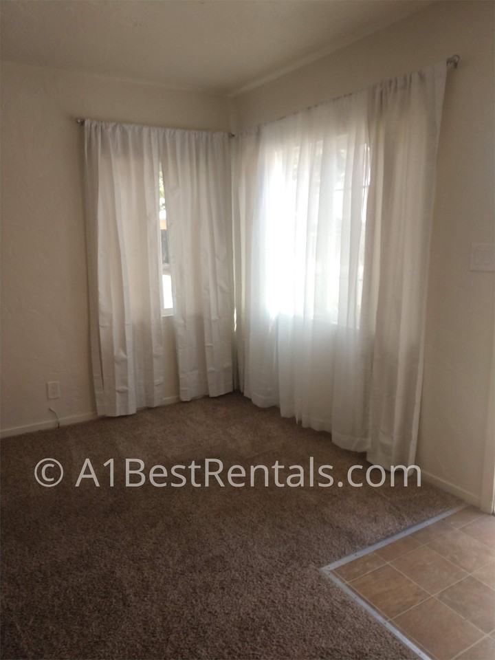 427 Corson Ave #1 - Photo 3 of 11