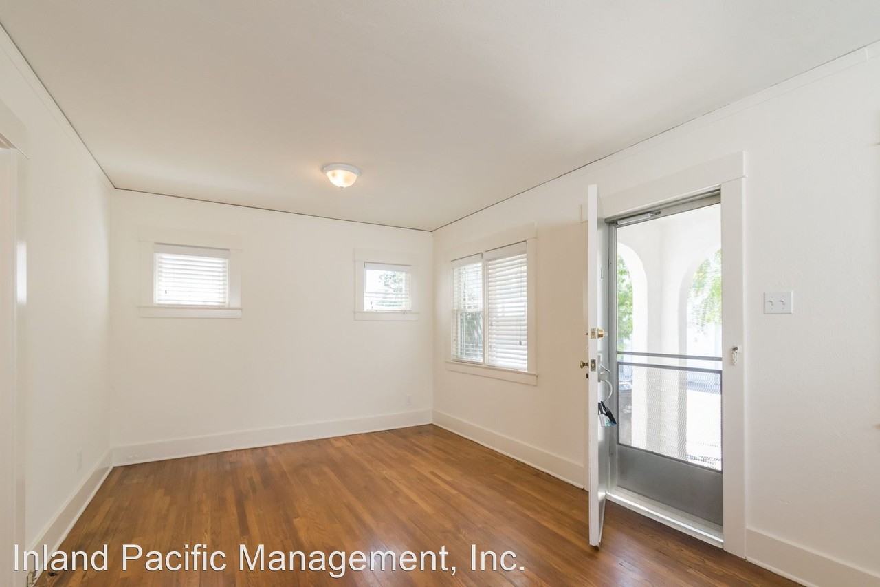 1718 Loma Drive - Photo 2 of 9