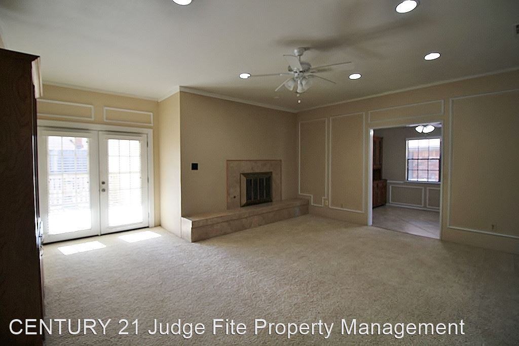 708 Spring Brook Dr - Photo 3 of 11
