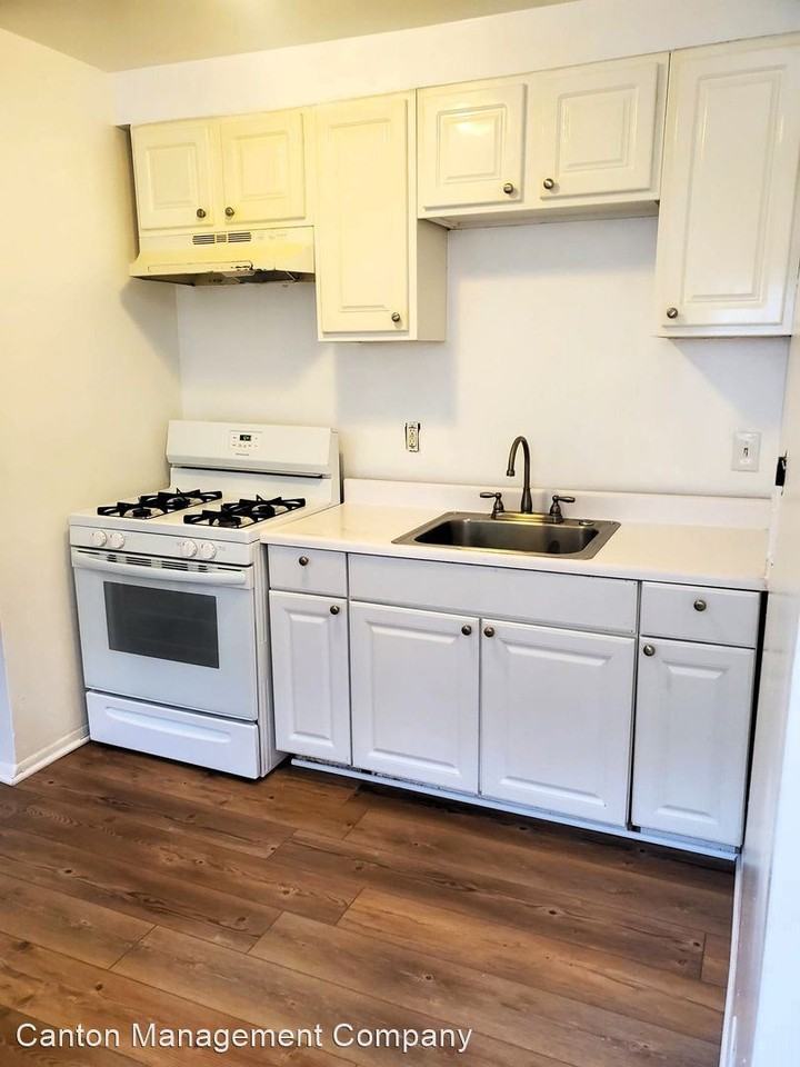 1717 W. Lombard - Photo 3 of 15