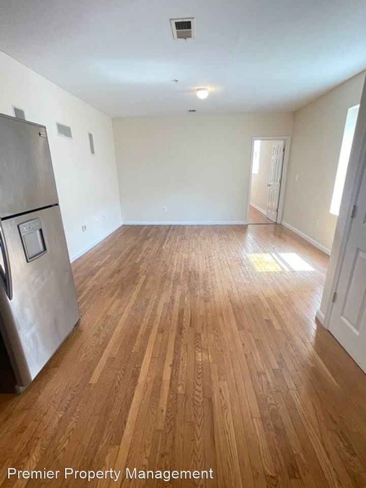 224 N. Liberty Street - Photo 3 of 14