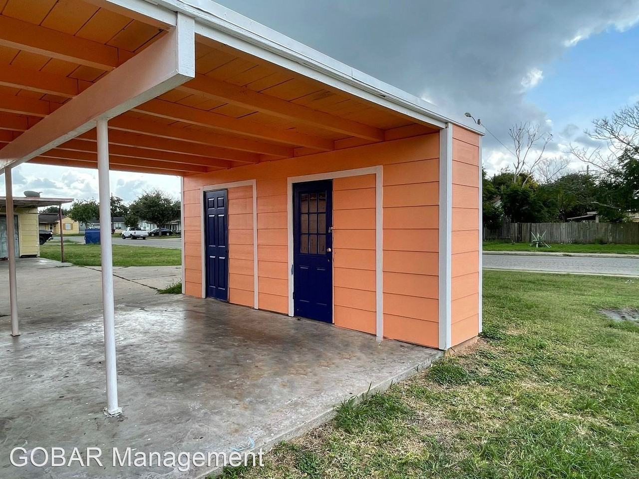 1513 Lazy Ln - Photo 2 of 11