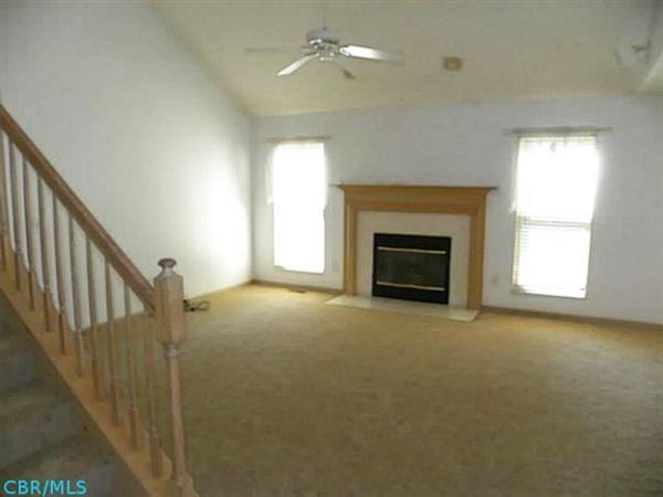 489 Mill Wood Blvd - Photo 3 of 18