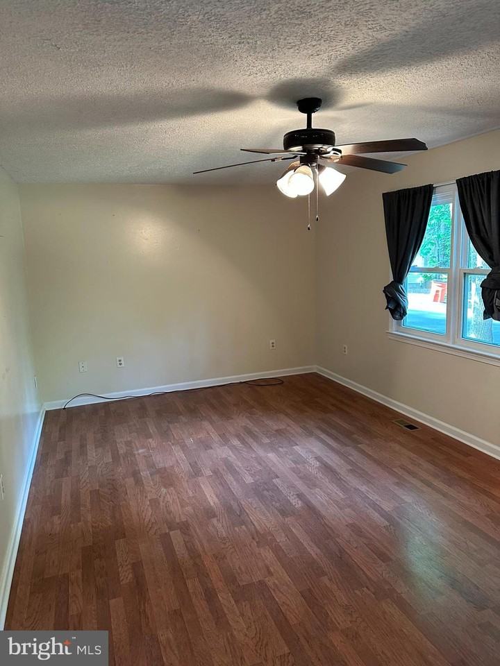 11653 Cowpoke Cir - Photo 2 of 10