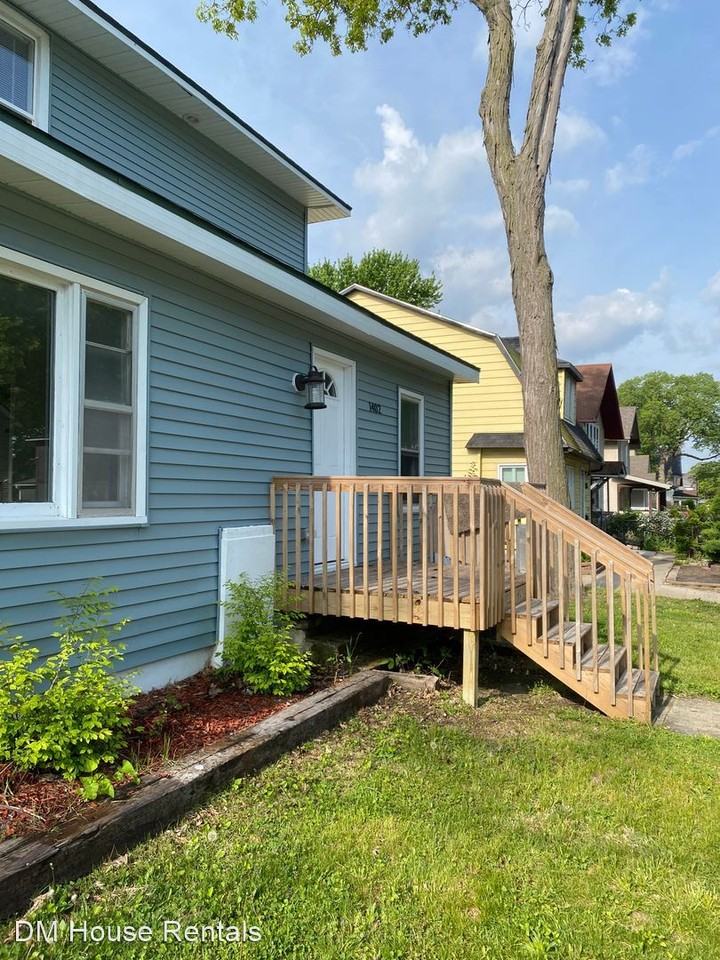 1402 Harrison Ave - Photo 2 of 16