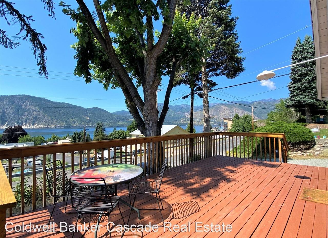 72 Boetzkes Ave - Photo 2 of 21