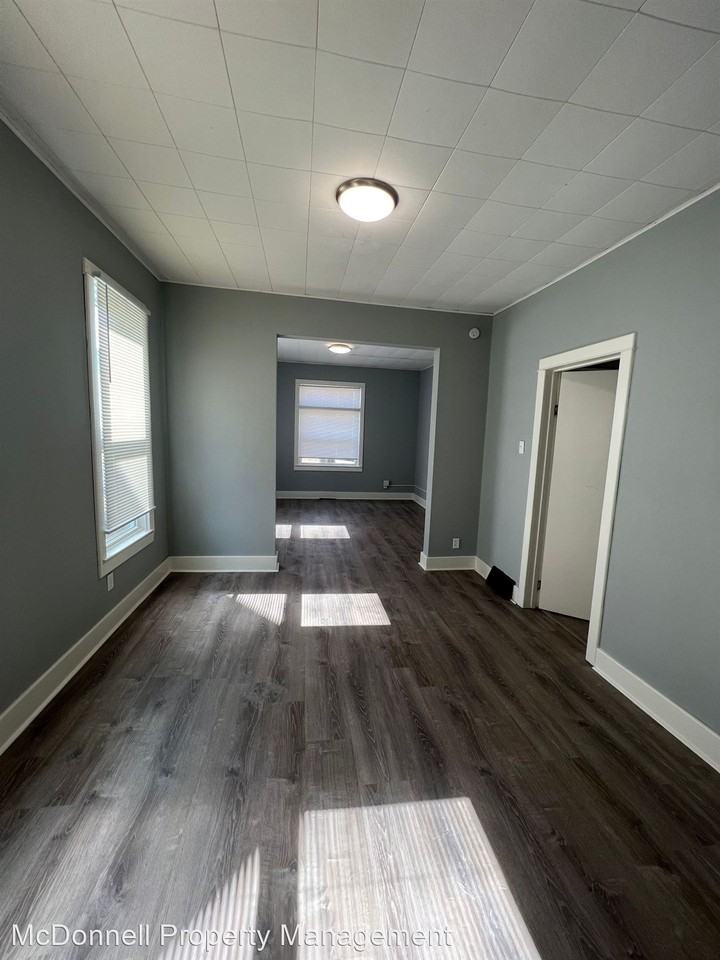 1213 14 1/2 St - Photo 2 of 20