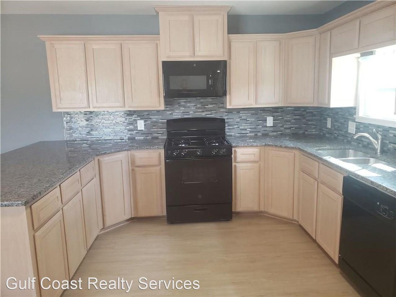 10821 Annaville Rd - Photo 2 of 10