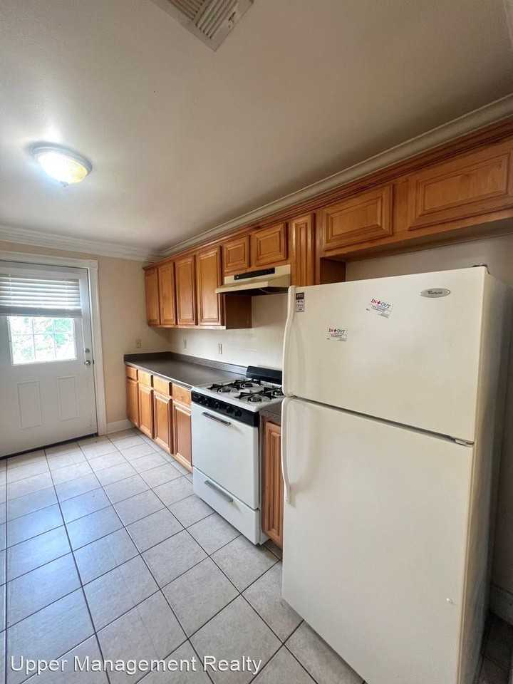 148 - 148.5 - 150  Millaudon Street - Photo 3 of 9