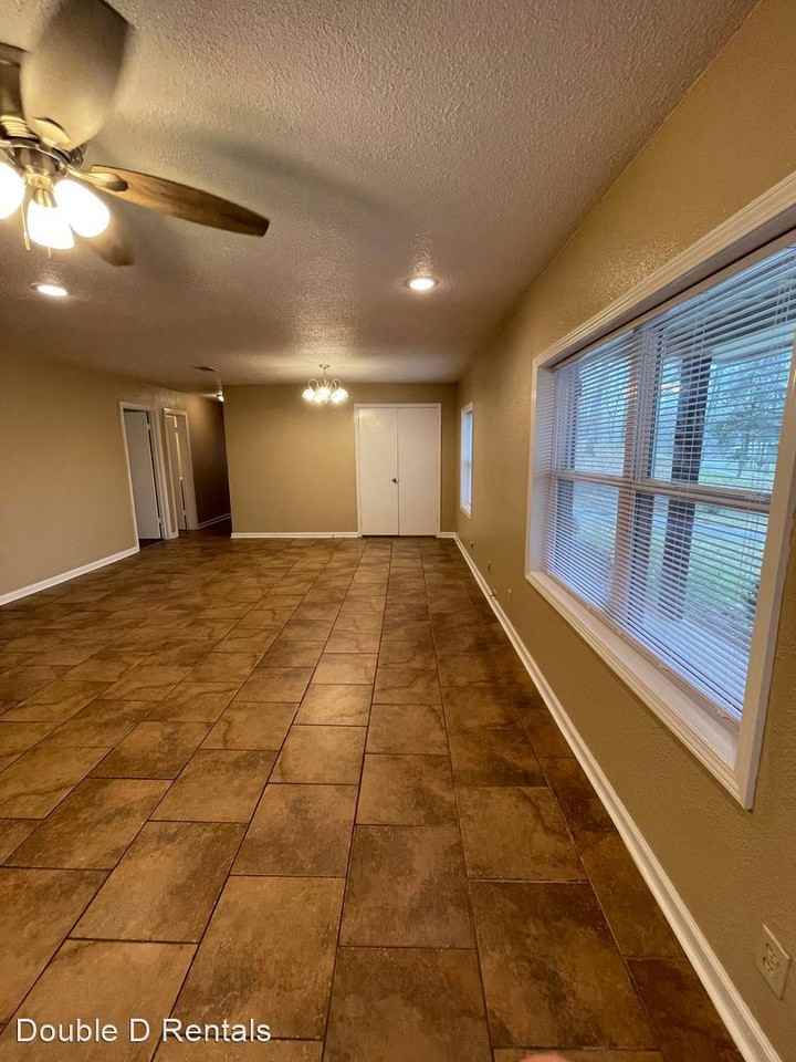 7268 County Road 492 - Photo 2 of 29