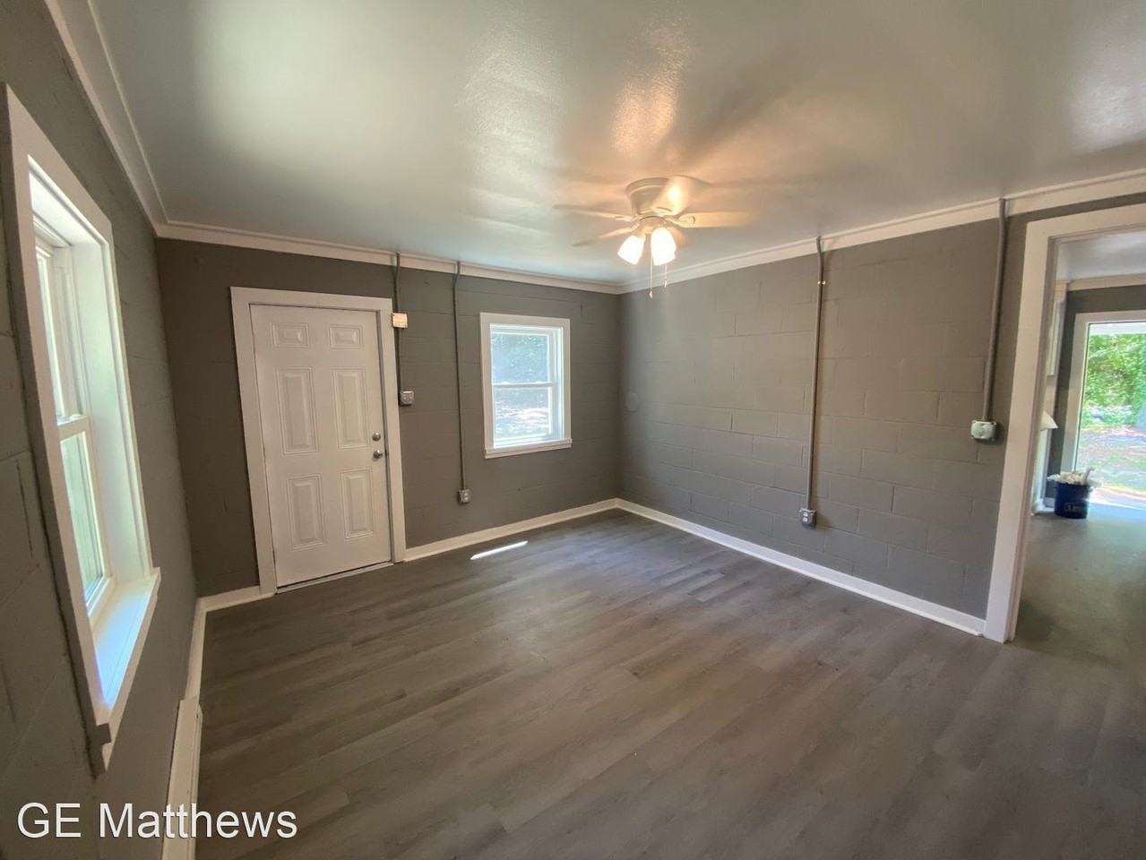 25611 Weakley Rd - Photo 3 of 10