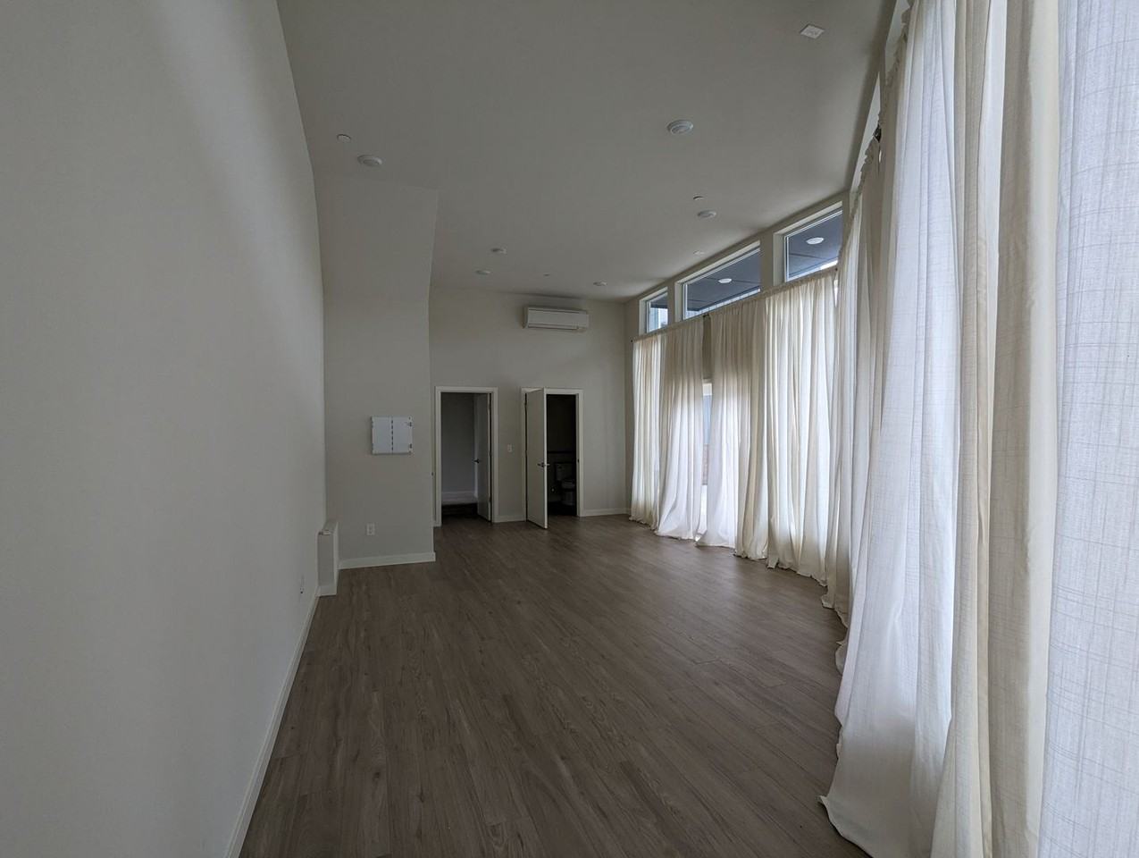 7118B Beacon Ave S - Photo 2 of 20