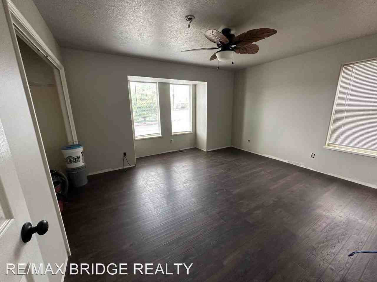 1686 Sagewood Rd - Photo 3 of 4