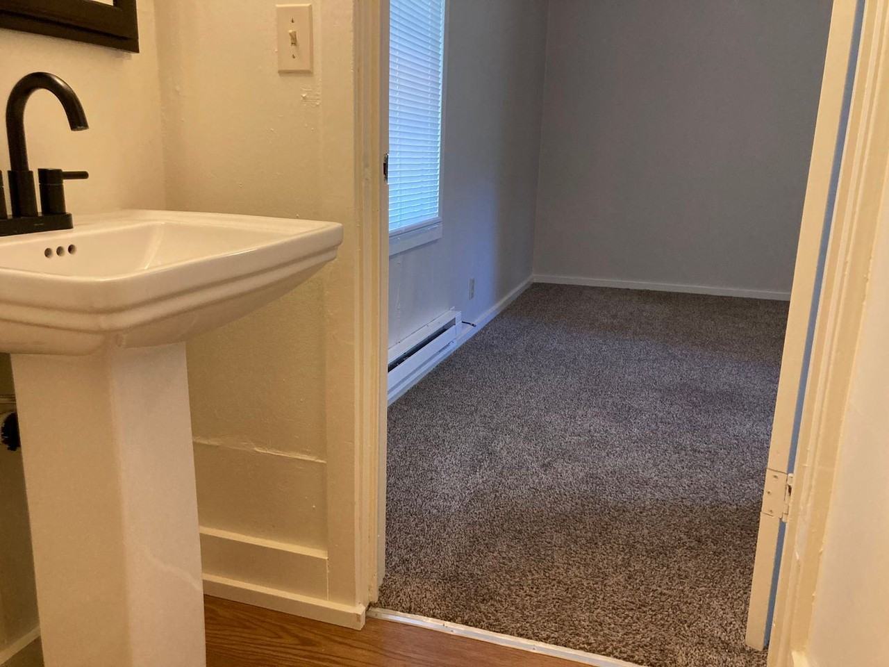 1444 Pruner Rd - Photo 2 of 15