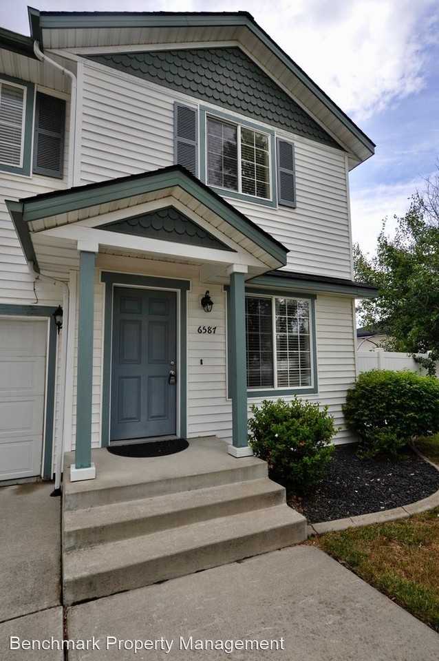 6587 N Harris Hawk Ln - Photo 2 of 38