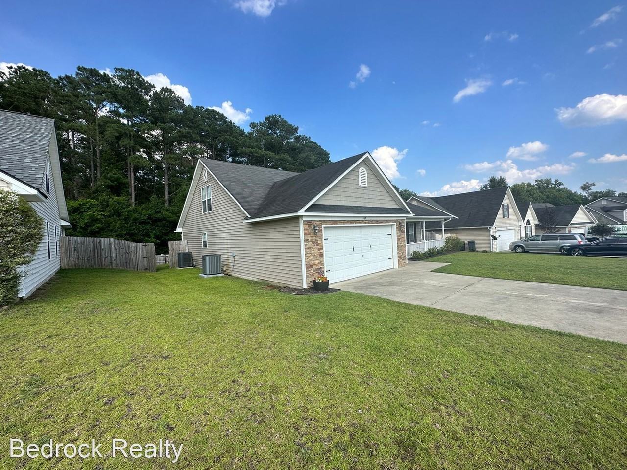 1109 Screech Owl Dr - Photo 3 of 50