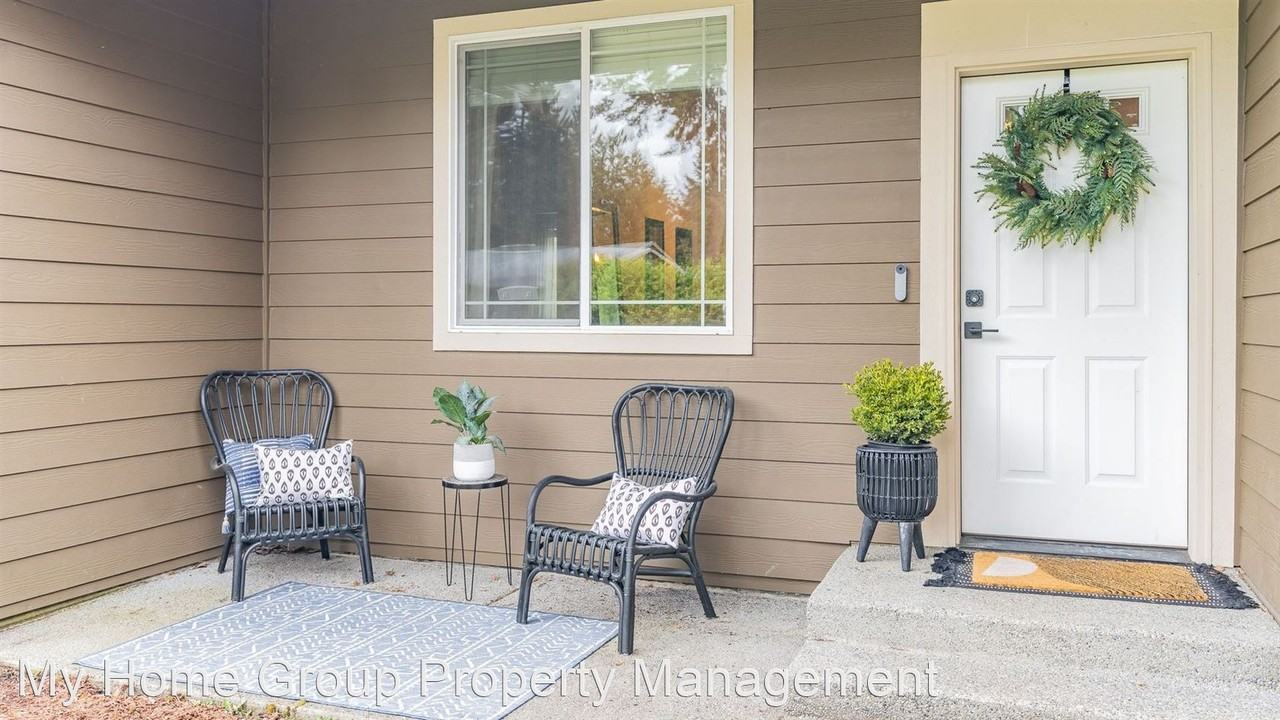 35806 60th Ave S - Photo 3 of 25