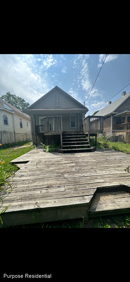 329 N Brighton Ave - Photo 2 of 18