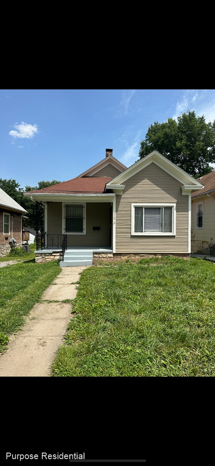329 N Brighton Ave - Photo 3 of 18