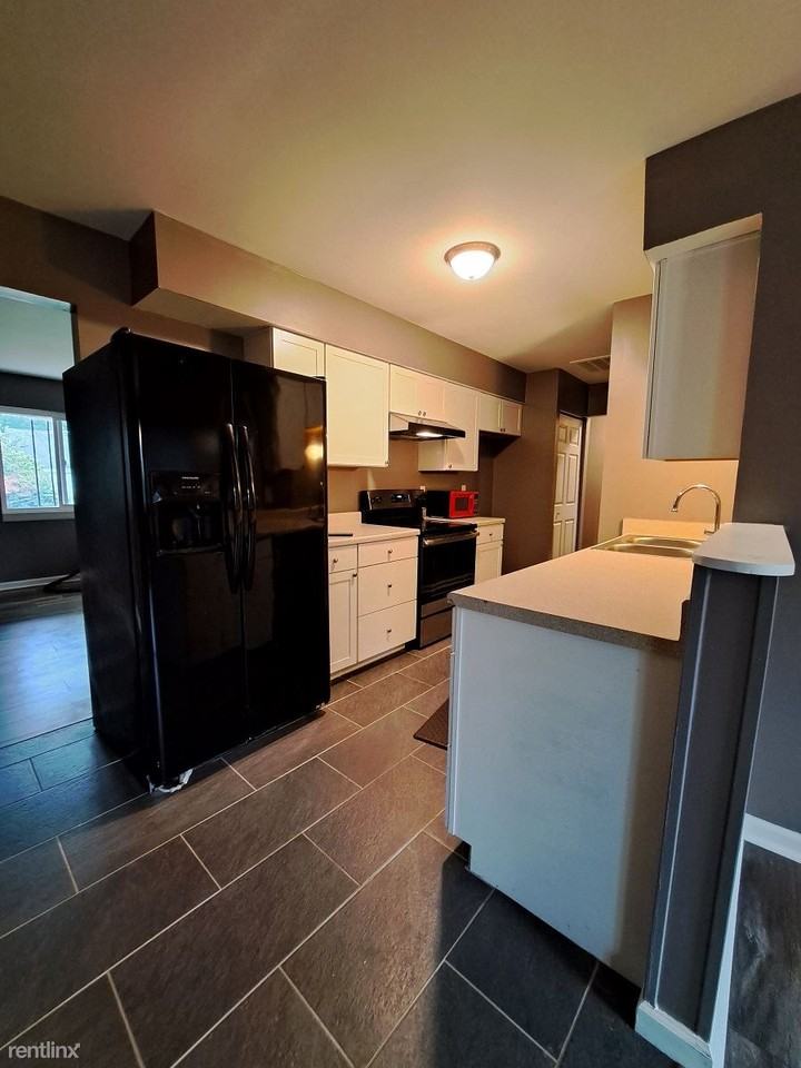 4615 Cutlass Dr - Photo 2 of 18