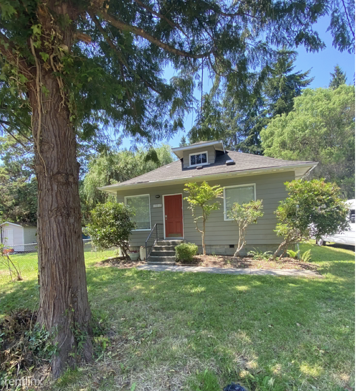 11017 31st Ave Ne - Photo 3 of 14