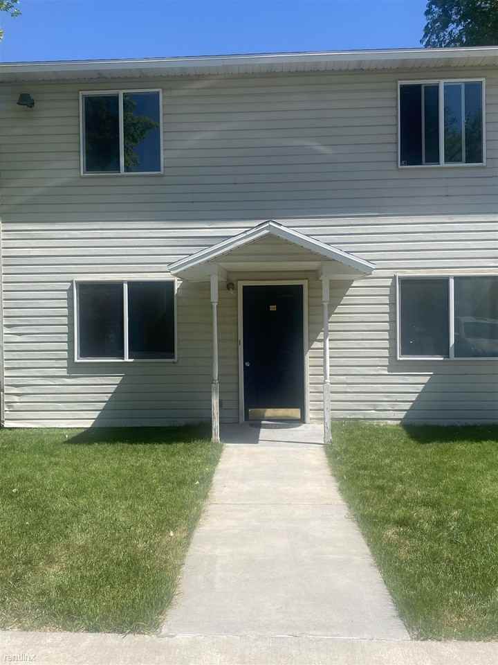 169 N 300 E - Photo 2 of 13