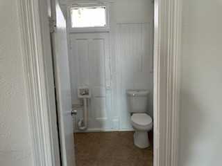 308 S Hills St - Photo 3 of 20