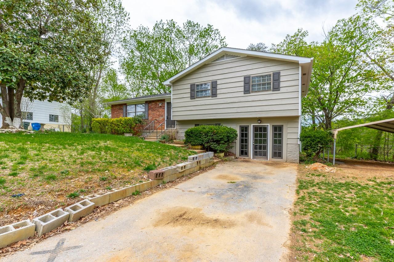 5850 Ragnar Dr - Photo 2 of 38