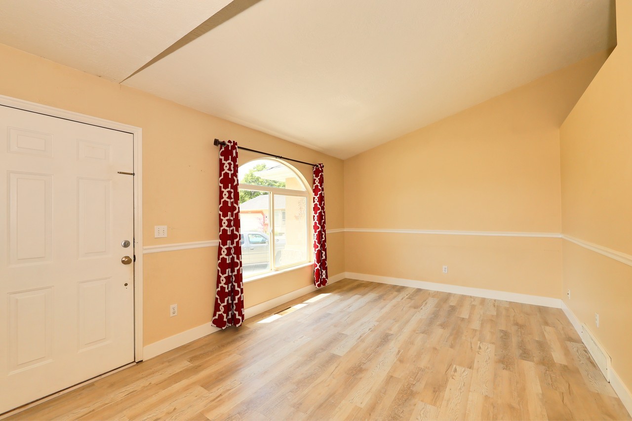 3138 Ws - Photo 3 of 42