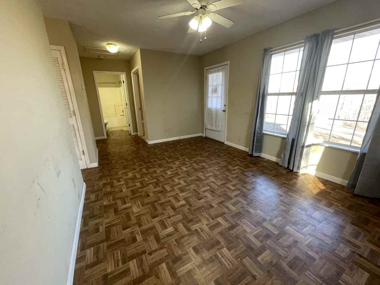 803 Clydeton Rd - Photo 2 of 12