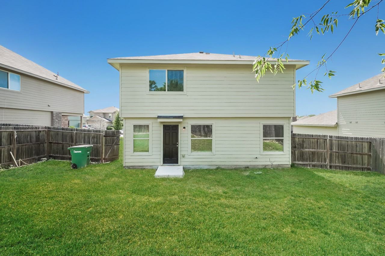 8719 Tesoro Hls - Photo 3 of 14