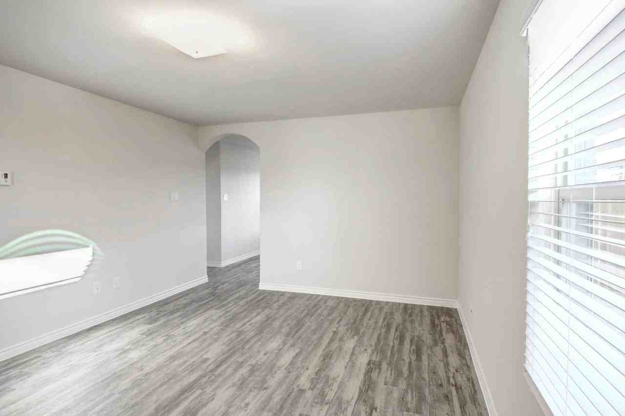4104 Twinleaf Dr - Photo 3 of 19