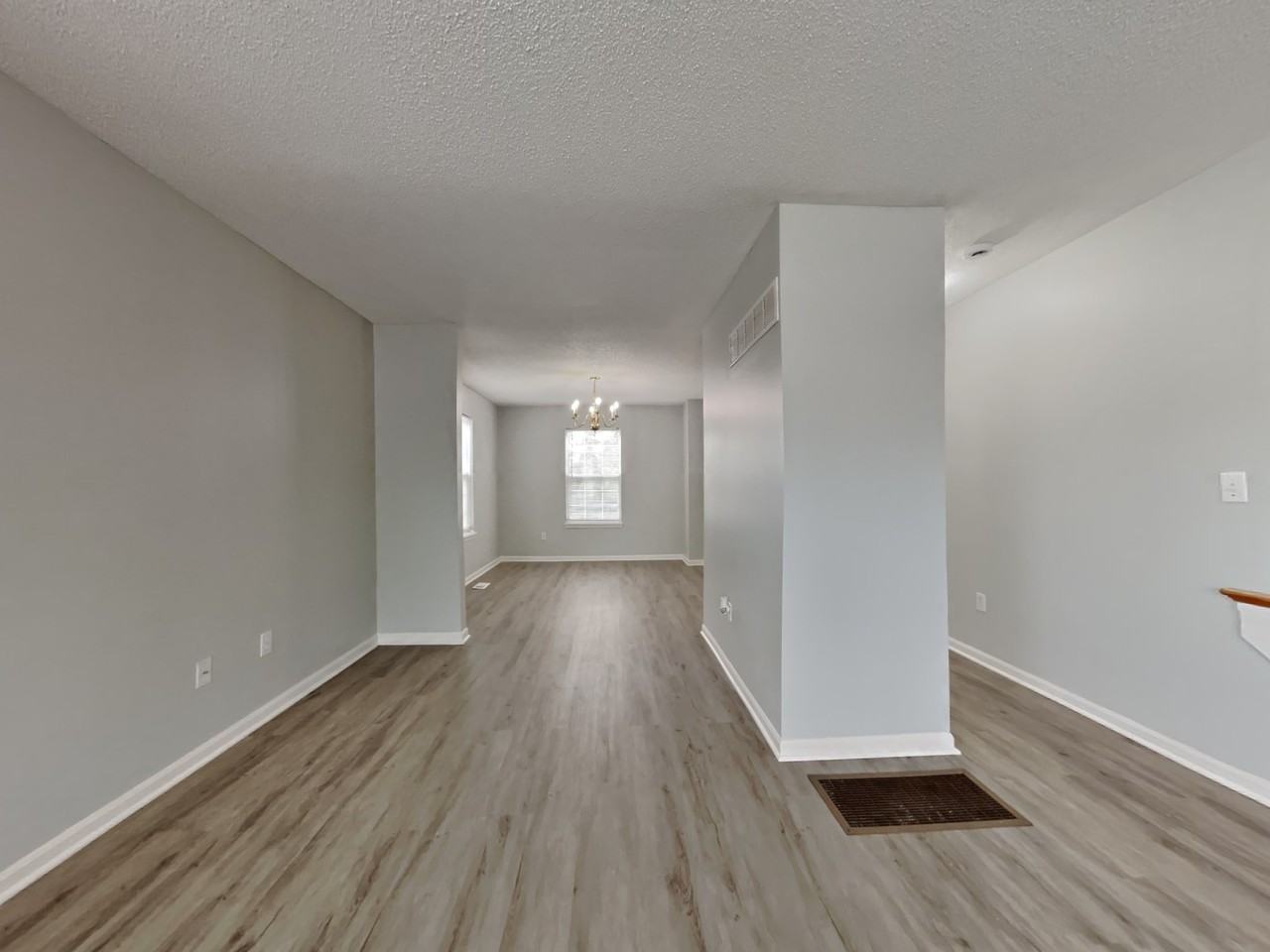 4215 Woodland Ave - Photo 2 of 24