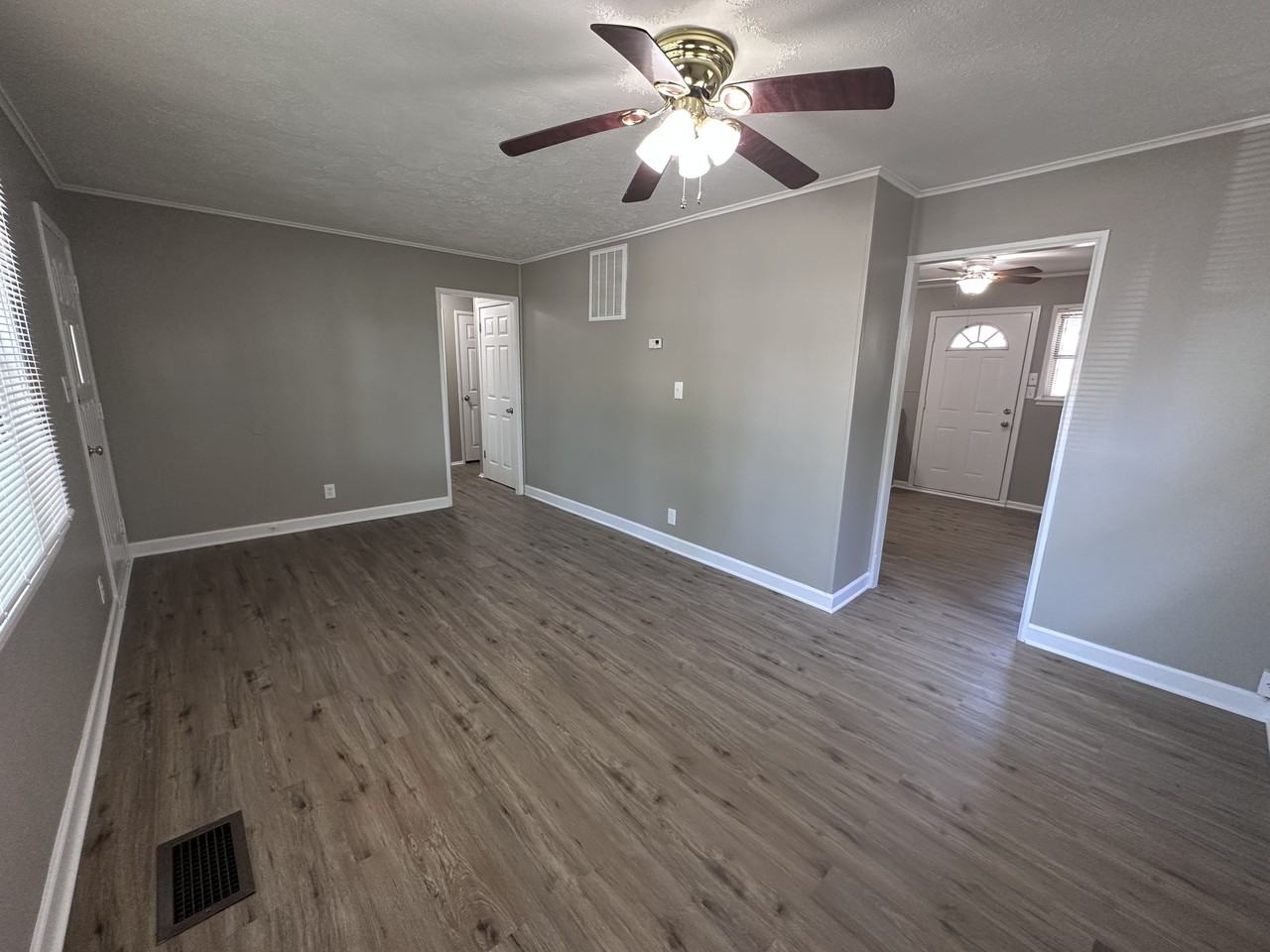 7362 Westchester Dr - Photo 3 of 14