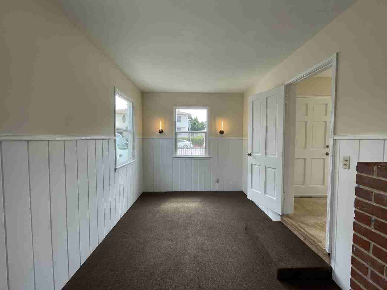 557 N Madison Ave - Photo 7 of 17