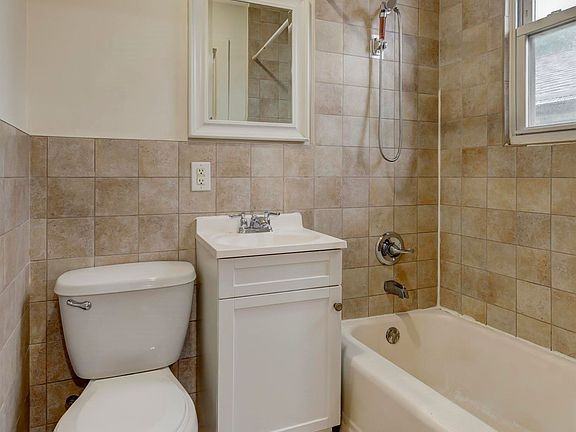 788 Avenue A #1B - Photo 3 of 9