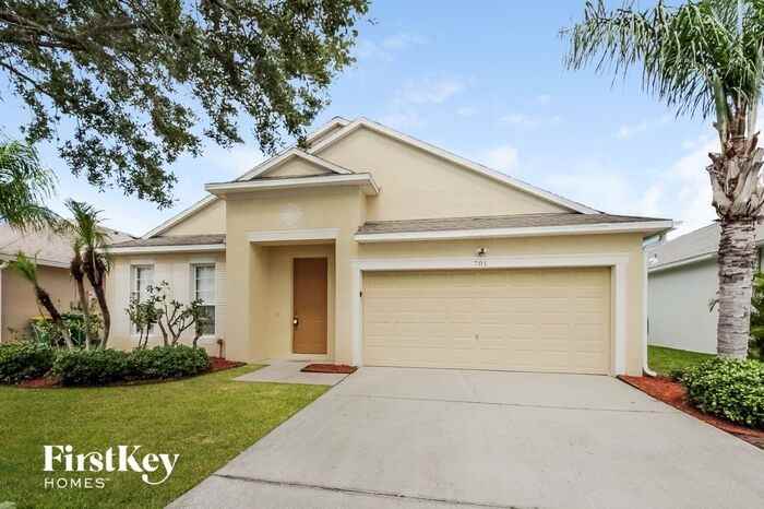 701 Cressa Cir - Photo 2 of 15