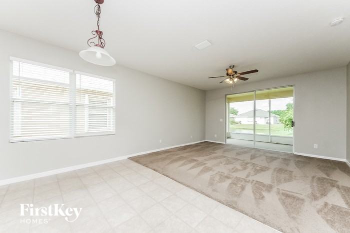 701 Cressa Cir - Photo 3 of 15