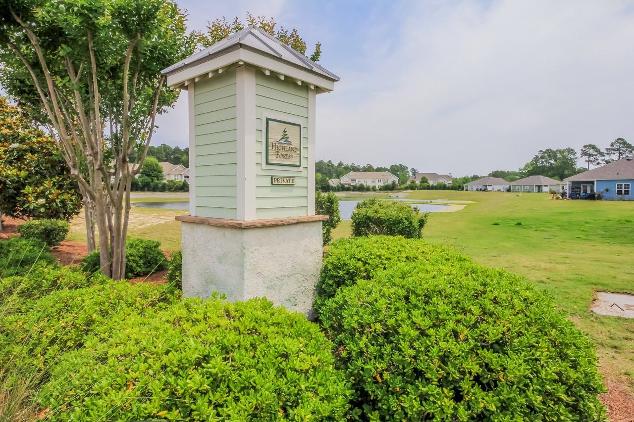 54 Highland Forest Cir Unit 2 - Photo 3 of 7